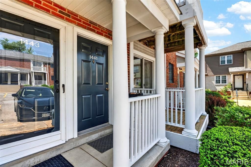 Photo of 1441 Oriole Place, Brentwood, MO 63144 (MLS # 26025203)