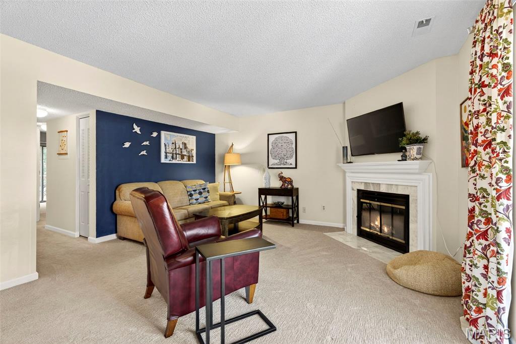 Brentwood Forest Condo Ph Eight - Residential