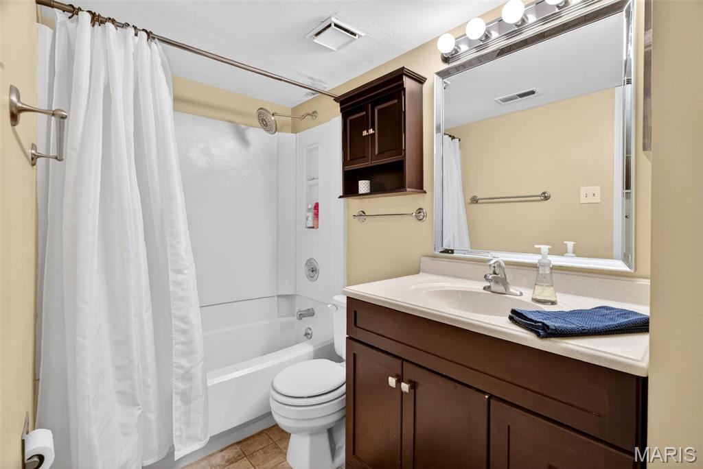 Brentwood Forest Condo Ph Eight - Residential