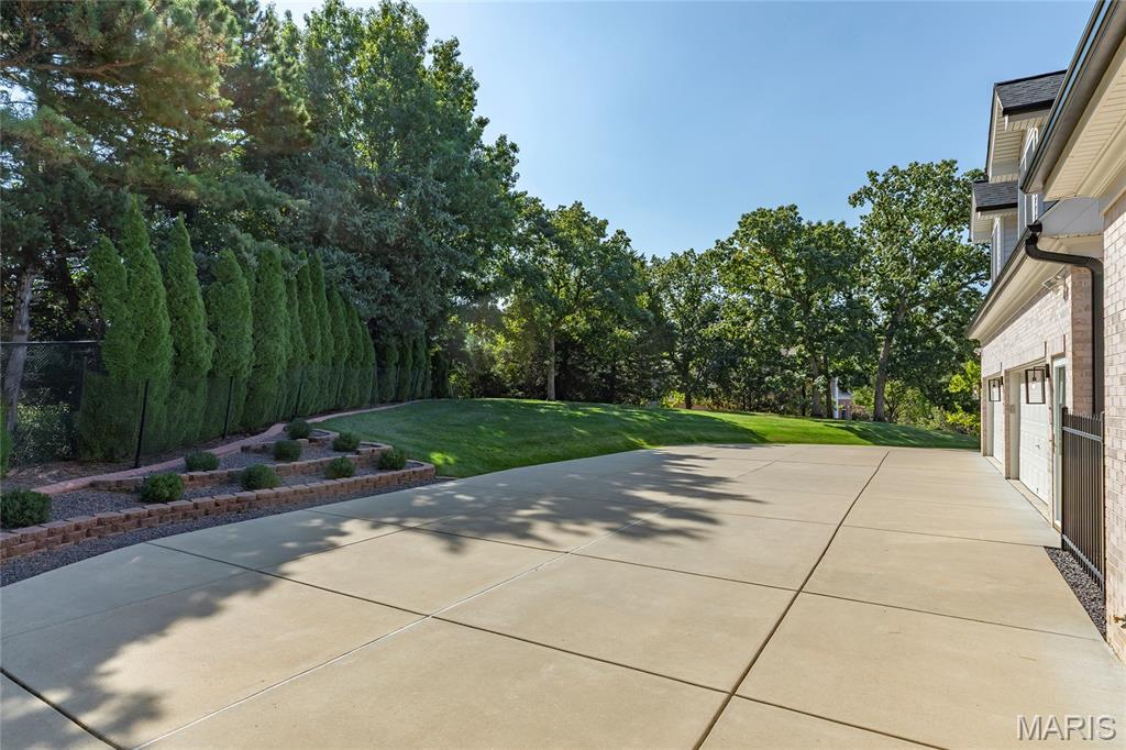 Topping Pointe Estates - Residential