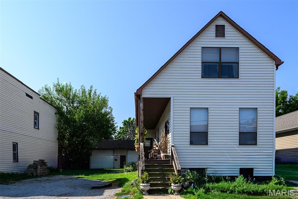 Photo of 3716 Tholozan Avenue, St Louis, MO 63116 (MLS # 26024476)