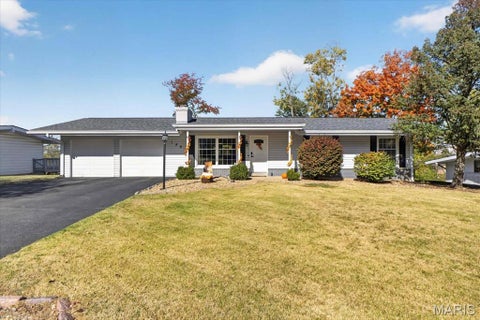 Photo of 146 Glenridge Lane, St Louis, MO 63146 (MLS # 26067332)