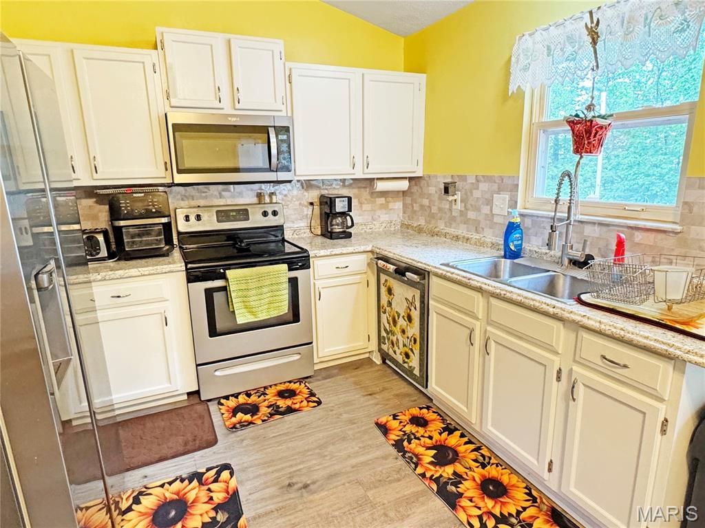 Photo of 7722 Lakefield Court, Union, MO 63084 (MLS # 26027168)
