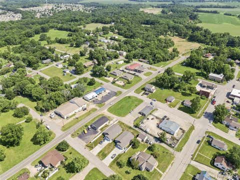 Tiny photo for 160 W 3rd Street, Moscow Mills, MO 63362 (MLS # 26041311)