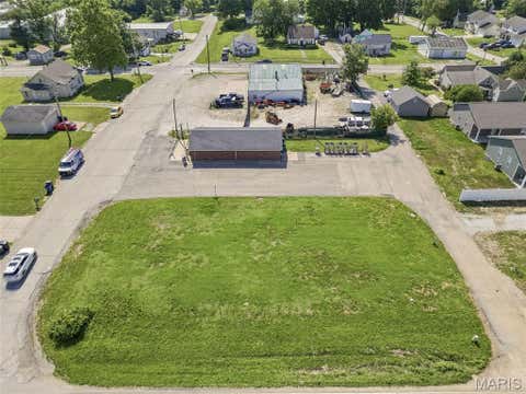 Tiny photo for 160 W 3rd Street, Moscow Mills, MO 63362 (MLS # 26041311)