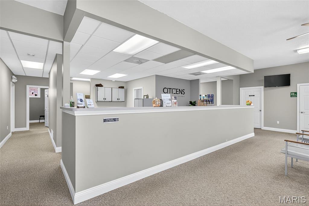 Grishams Sub - Commercial Sale