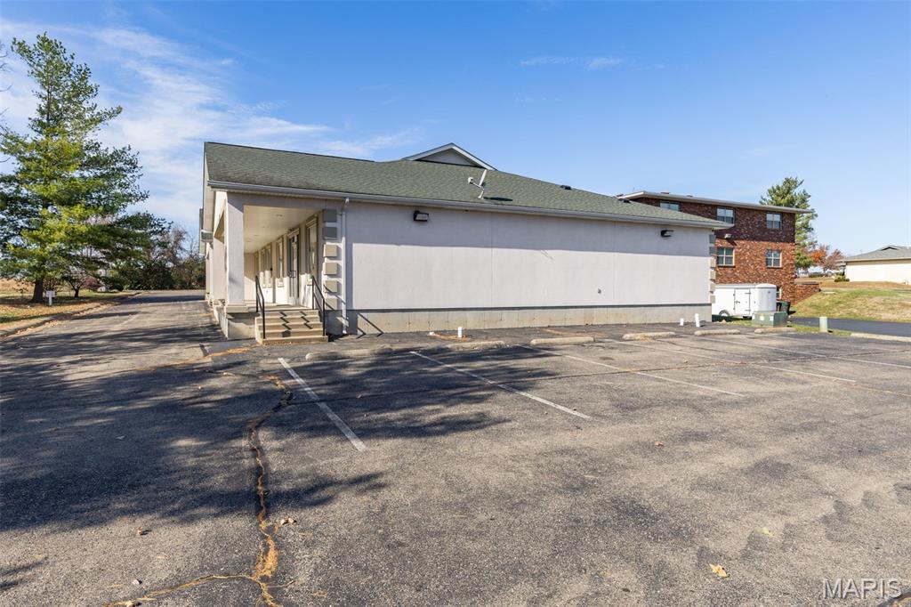 Grishams Sub - Commercial Sale