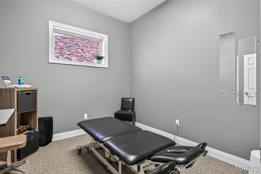 Grishams Sub - Commercial Sale