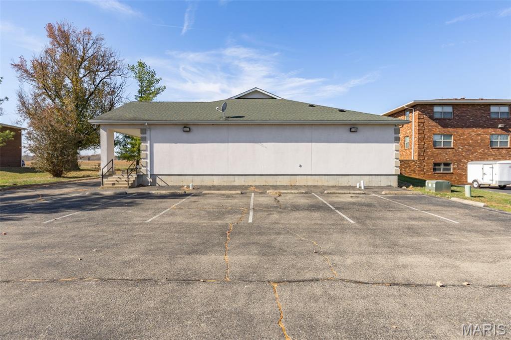 Grishams Sub - Commercial Sale