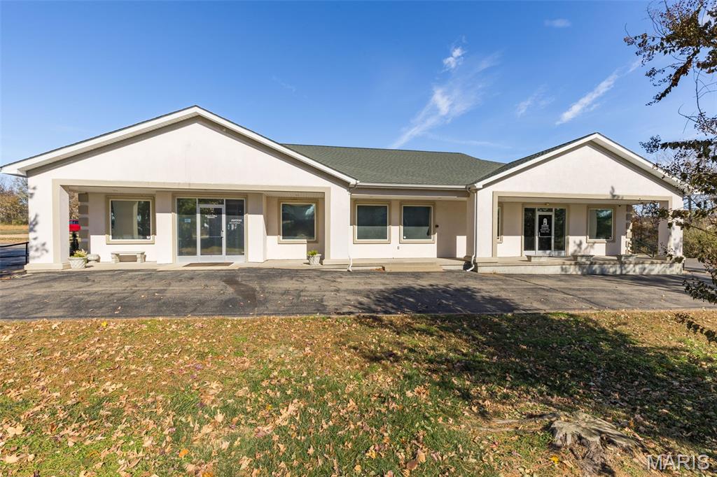 Grishams Sub - Commercial Sale