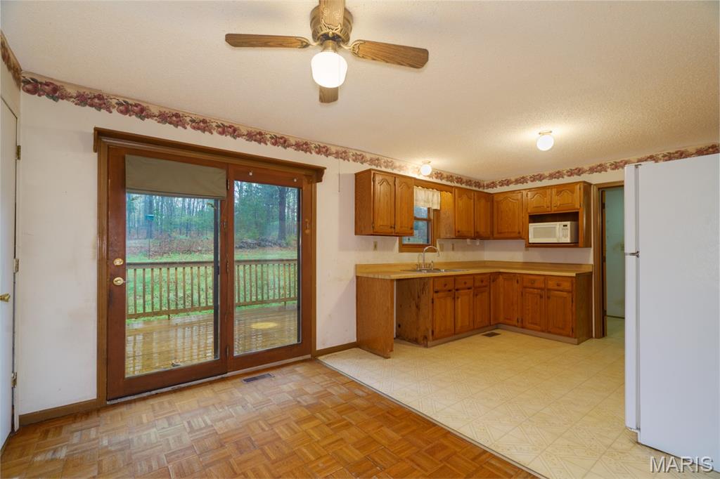 Ray Oak Estates - Residential