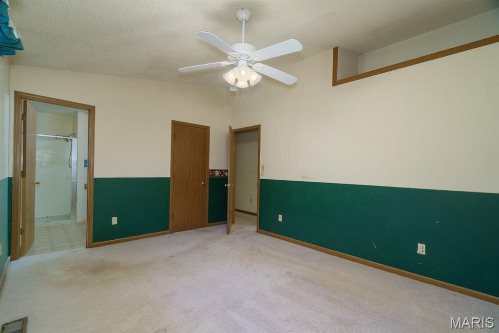 Ray Oak Estates - Residential