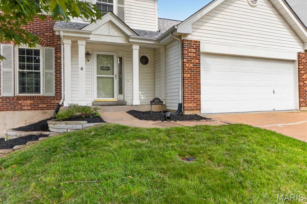 654 Summer Top Circle