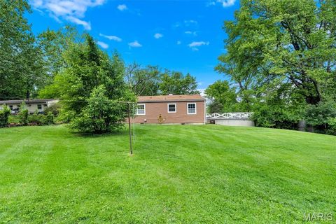 Tiny photo for 425 Bush Drive, Ballwin, MO 63021 (MLS # 26026864)