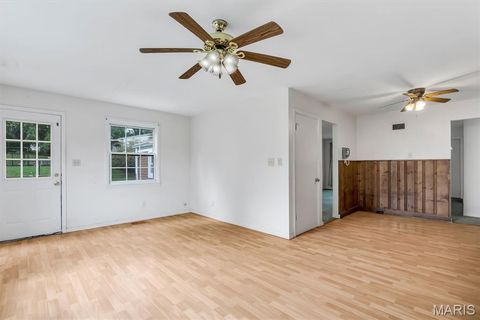 Tiny photo for 425 Bush Drive, Ballwin, MO 63021 (MLS # 26026864)