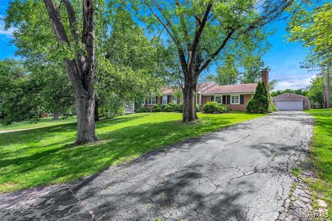 Tiny photo for 425 Bush Drive, Ballwin, MO 63021 (MLS # 26026864)