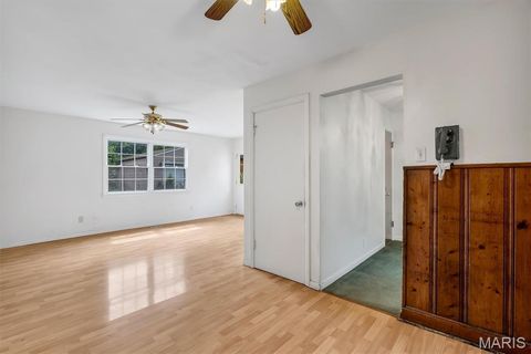 Tiny photo for 425 Bush Drive, Ballwin, MO 63021 (MLS # 26026864)