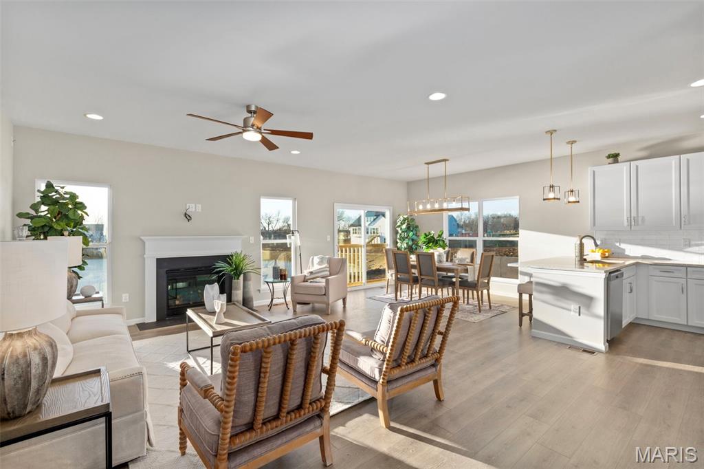 Hawk Ridge 5 - Residential