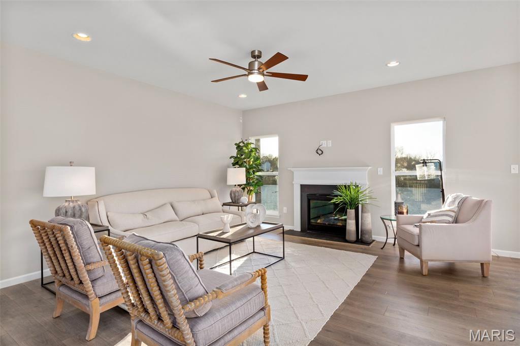 Hawk Ridge 5 - Residential