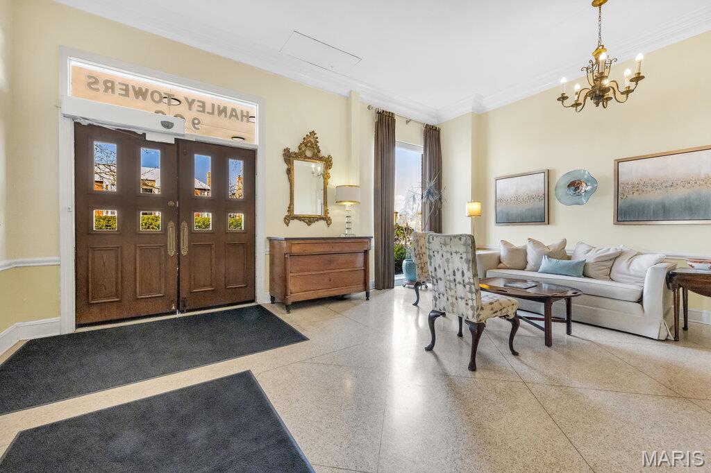 Hanley Towers Apts Condo - Residential