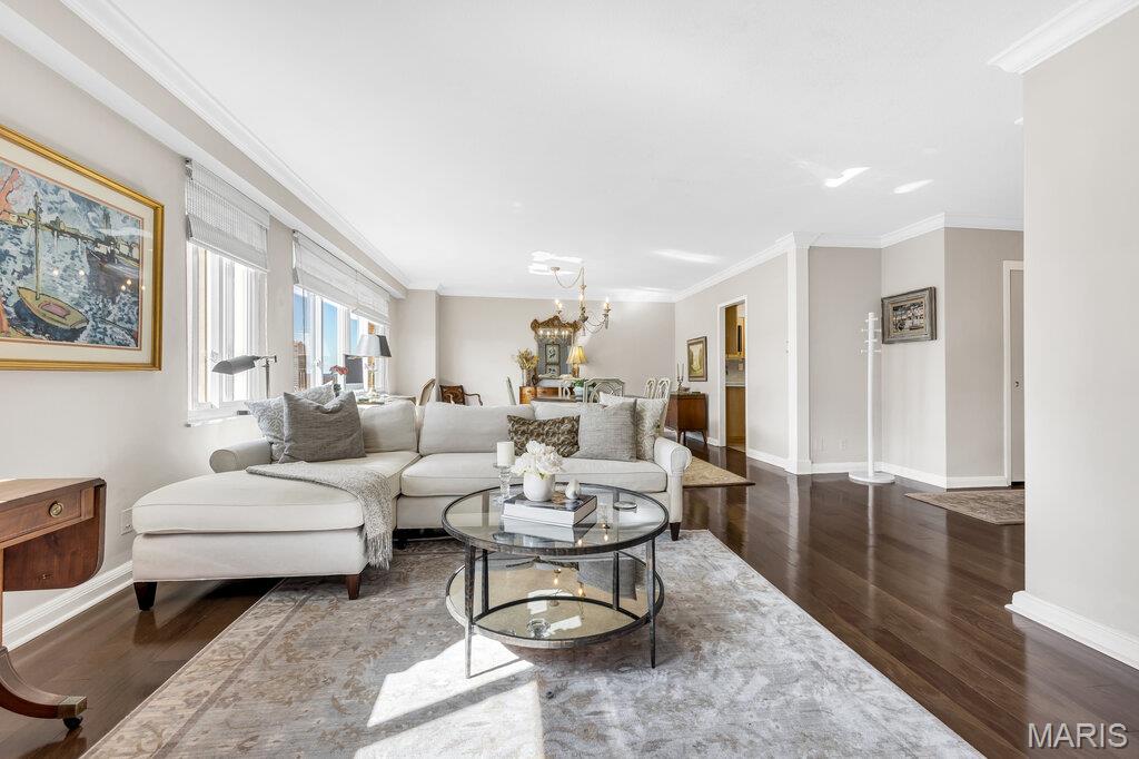 Hanley Towers Apts Condo - Residential