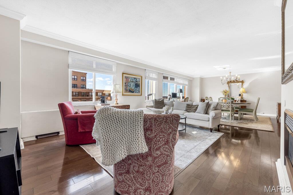 Hanley Towers Apts Condo - Residential