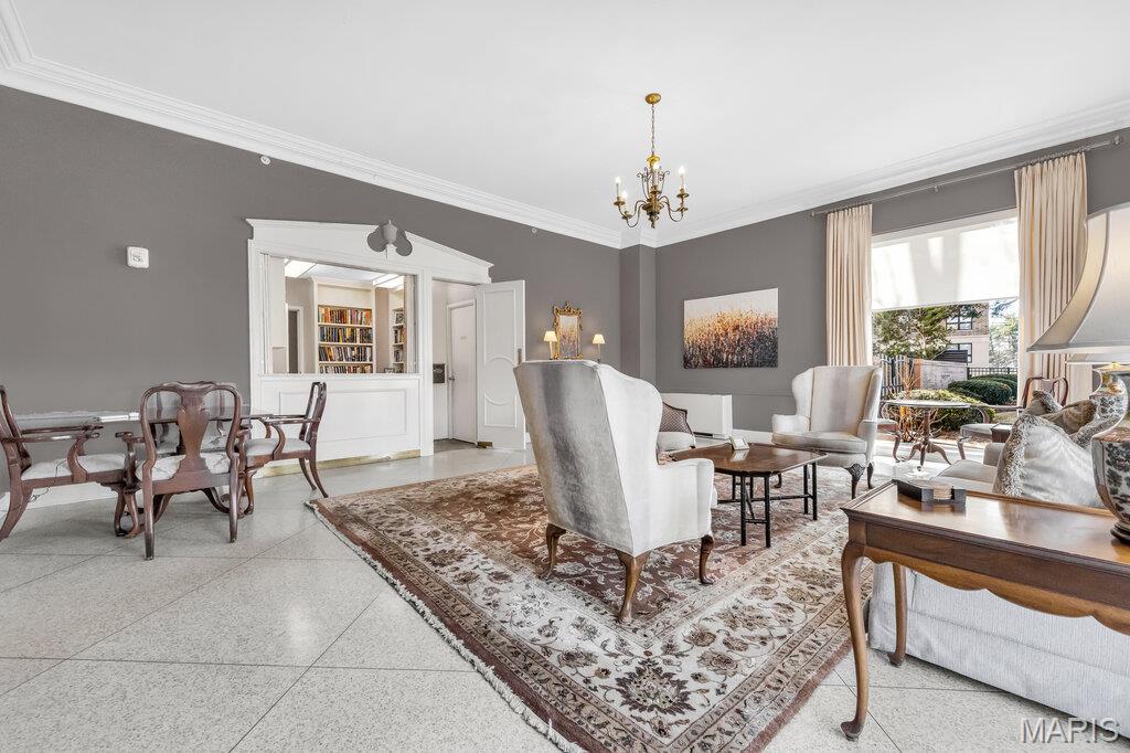 Hanley Towers Apts Condo - Residential