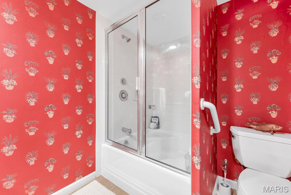 Hanley Towers Apts Condo - Residential