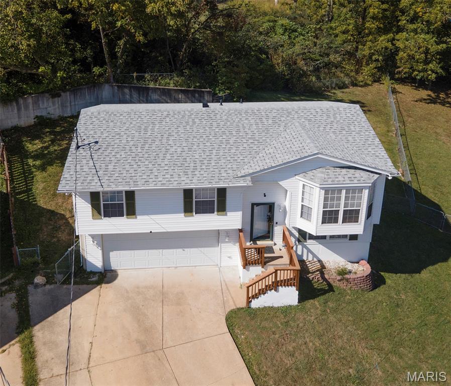 800 Country Glen Drive