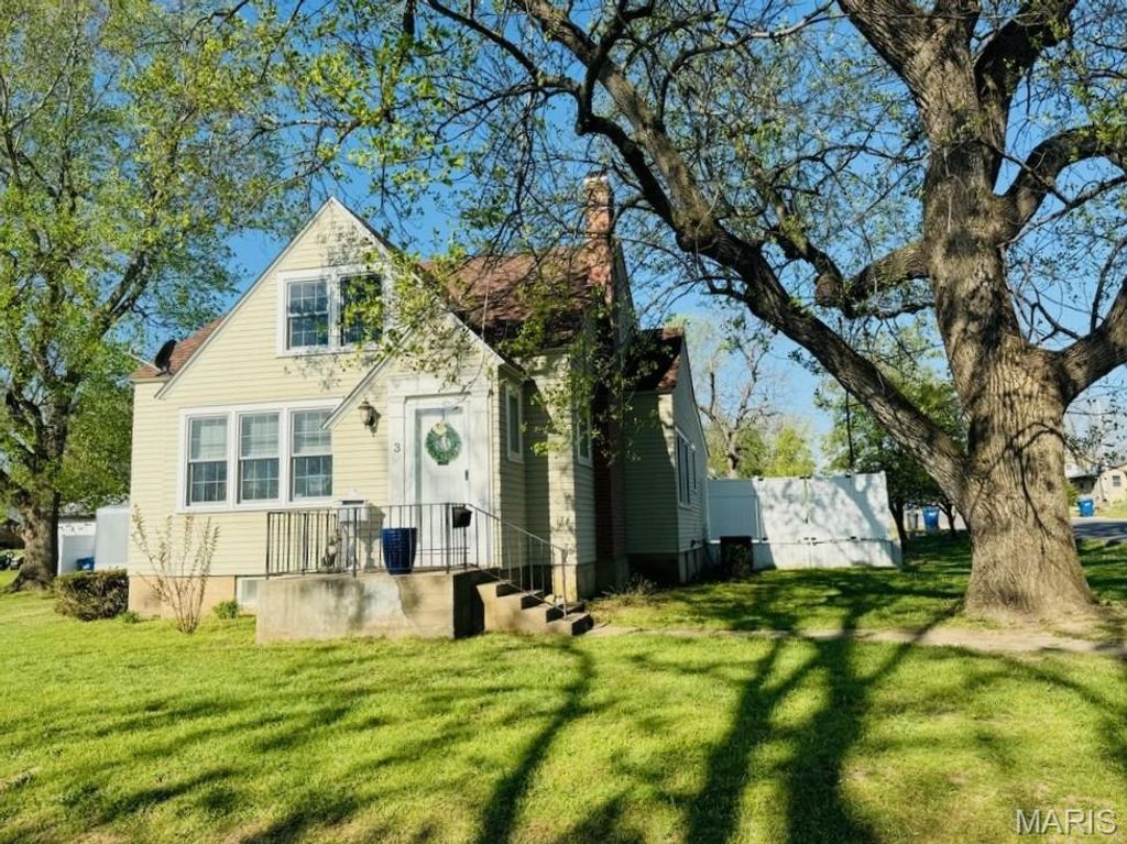 Photo of 3 N Jackson Street, Salem, MO 65560 (MLS # 26021127)