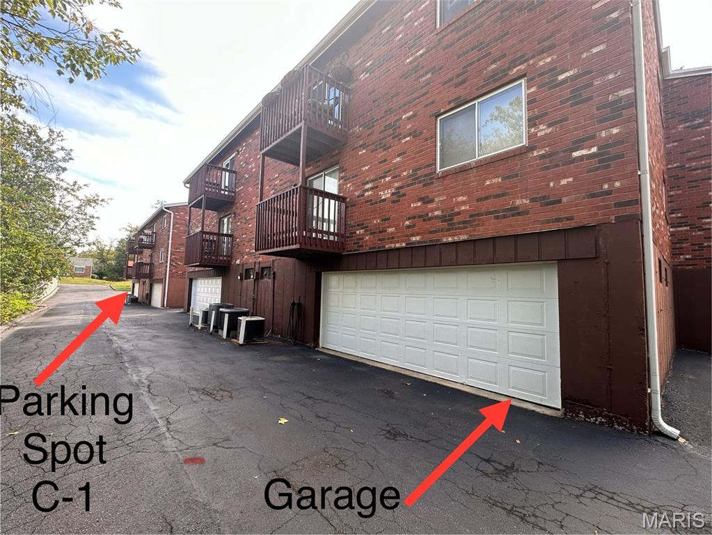 1041 N Clay Avenue C1 G9