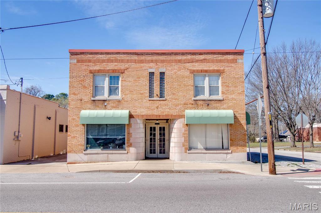 Photo 1 of 18 — 2356 State Street, Alton, IL 62002