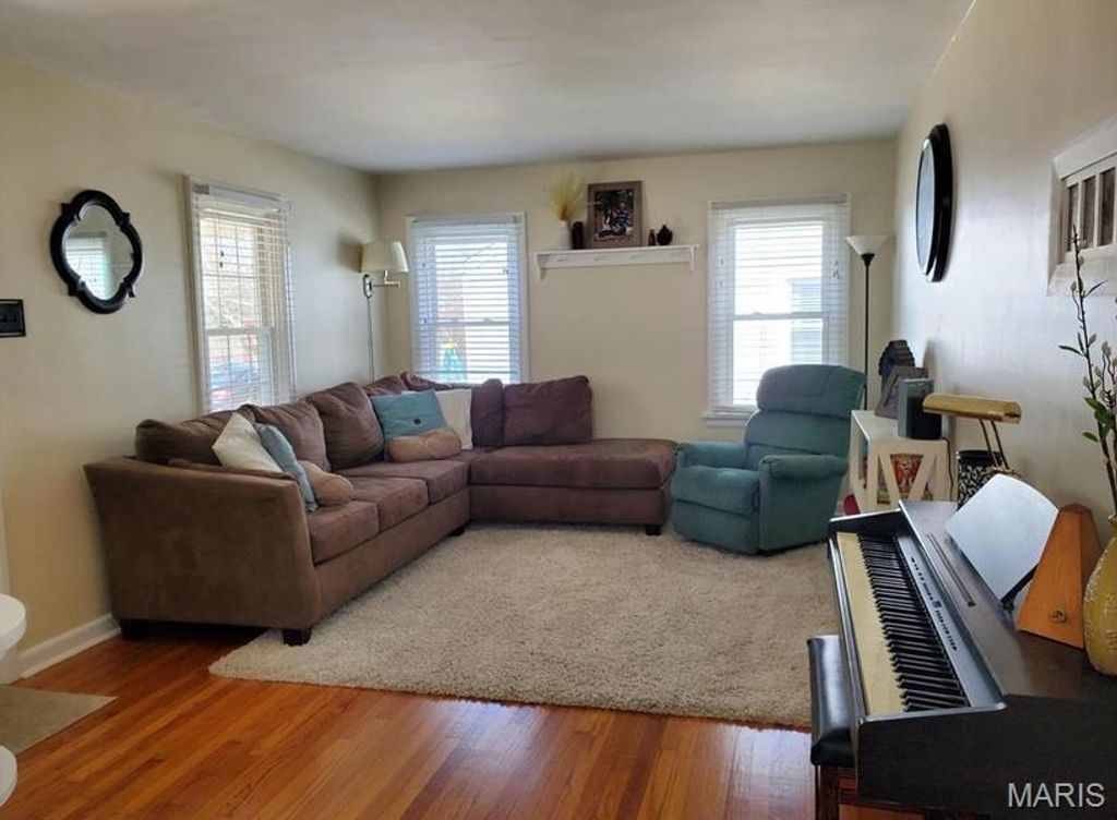 Photo of 2806 Hilldale Avenue, St Louis, MO 63144 (MLS # 26019907)