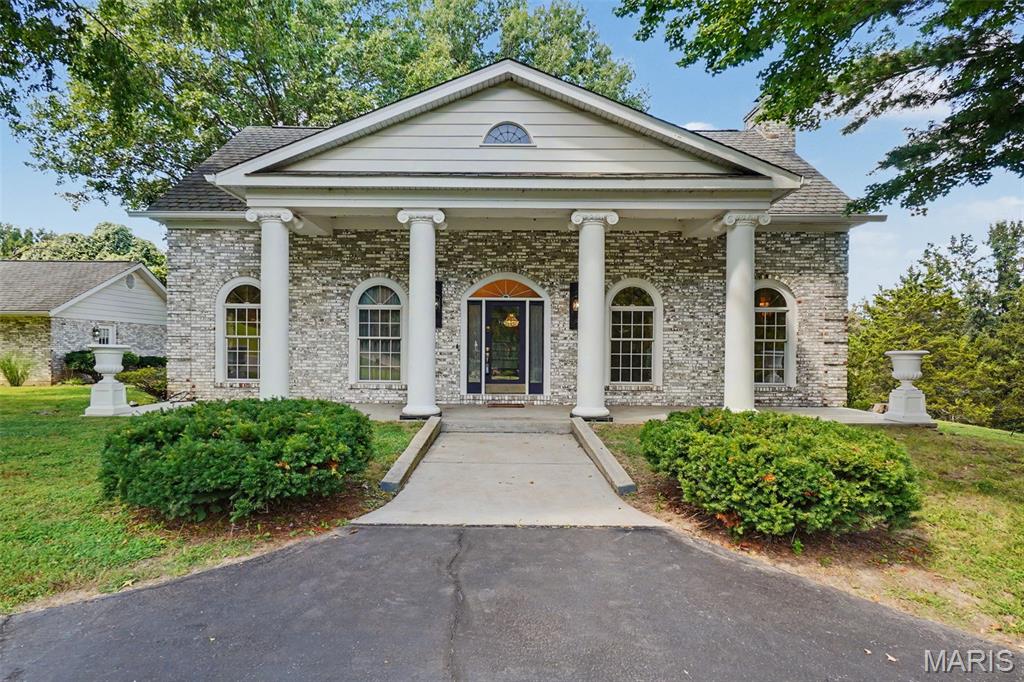 13515 Bluff Hill Acres