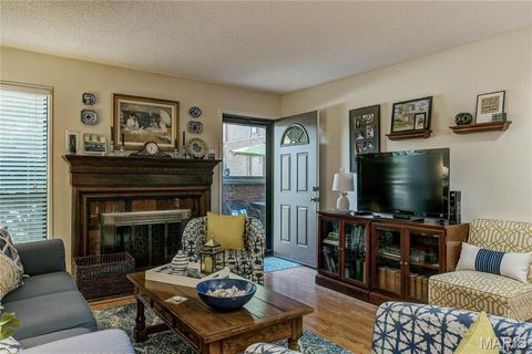 Tiny photo for 1940 Meadowtree Lane #1, Kirkwood, MO 63122 (MLS # 25070486)