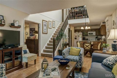 Tiny photo for 1940 Meadowtree Lane #1, Kirkwood, MO 63122 (MLS # 25070486)