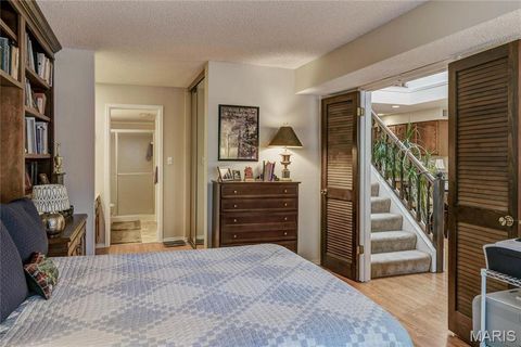 Tiny photo for 1940 Meadowtree Lane #1, Kirkwood, MO 63122 (MLS # 25070486)