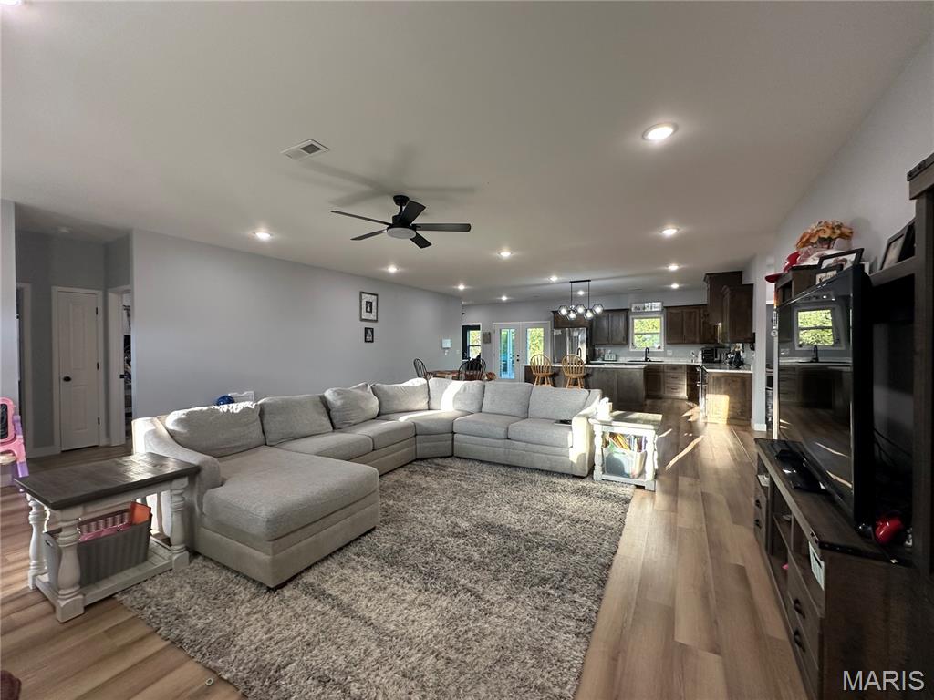 STONEGATE ESTATES - Residential