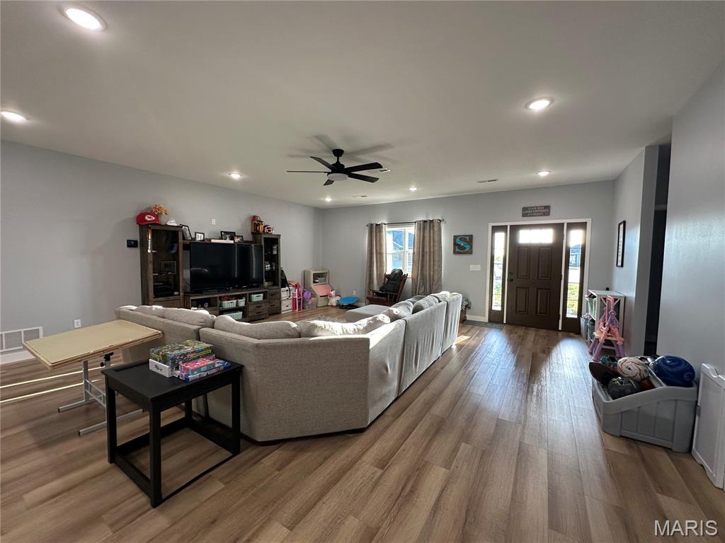STONEGATE ESTATES - Residential