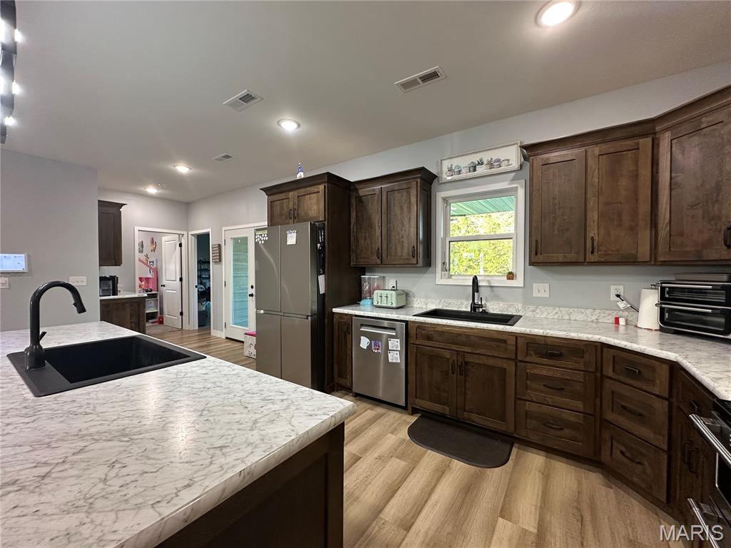 STONEGATE ESTATES - Residential