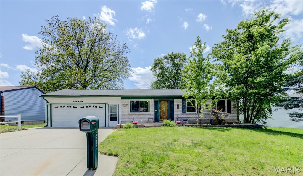 Photo of 3213 Fleet Lane, Unincorporated, MO 63301 (MLS # 26027914)