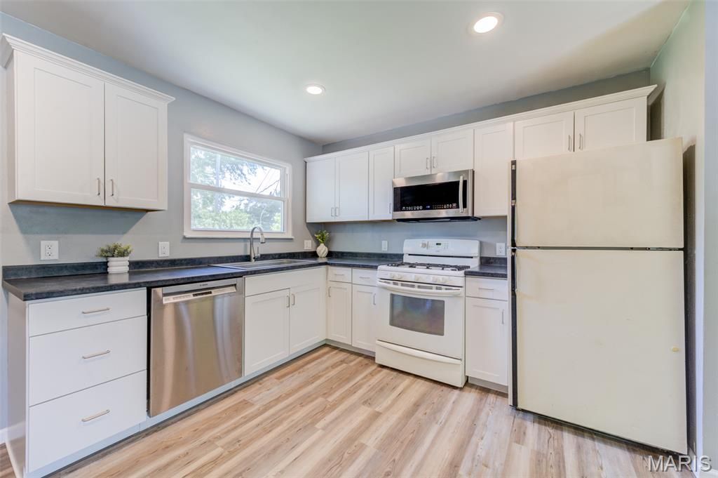 Photo of 3213 Fleet Lane, Unincorporated, MO 63301 (MLS # 26027914)
