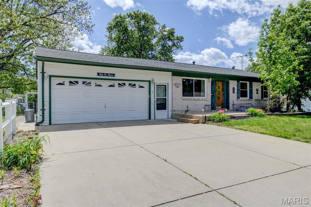 Photo of 3213 Fleet Lane, Unincorporated, MO 63301 (MLS # 26027914)