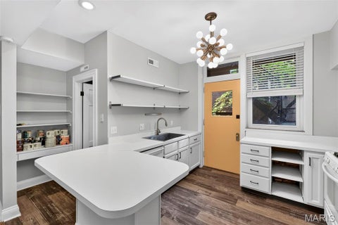 Tiny photo for 4530 McPherson Avenue #2E, St Louis, MO 63108 (MLS # 26068078)