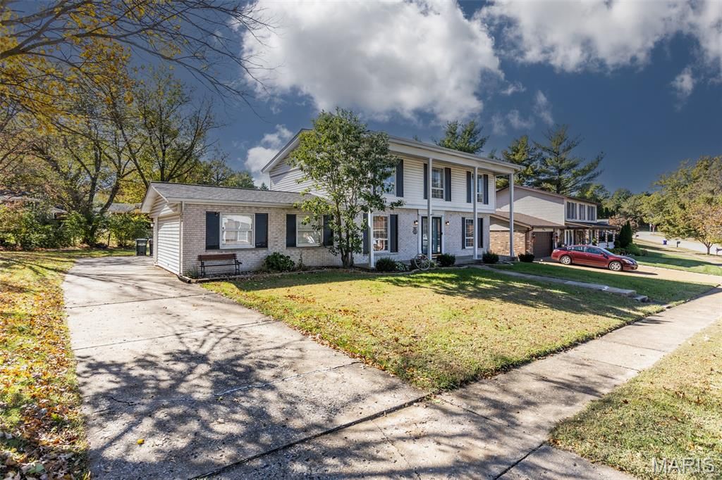 Photo of 11816 Beaverton Drive, Bridgeton, MO 63044 (MLS # 25072965)