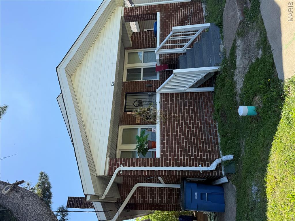 West Walnut Manor - Residential