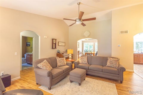 Tiny photo for 5682 Pike 18 Highway, Curryville, MO 63339 (MLS # 26042960)