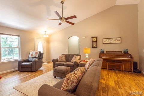 Tiny photo for 5682 Pike 18 Highway, Curryville, MO 63339 (MLS # 26042960)