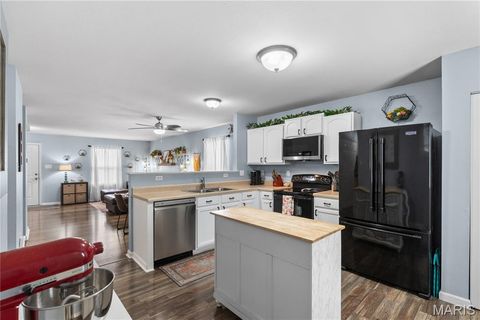 Tiny photo for 36 Bedford Way, Wentzville, MO 63385 (MLS # 25068570)