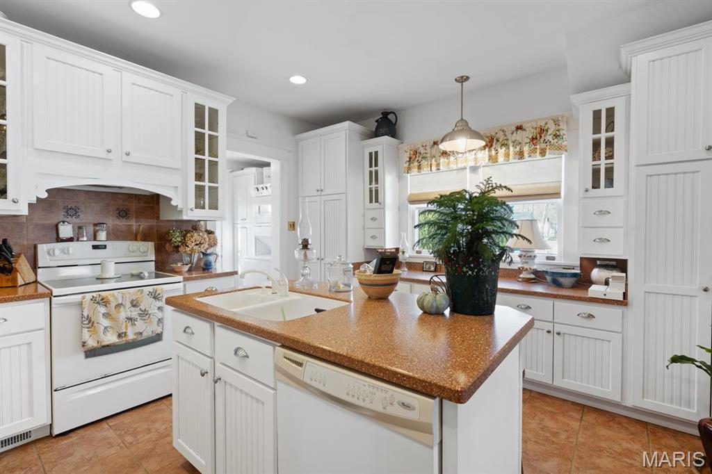 Deal & Boughtons Add - Residential